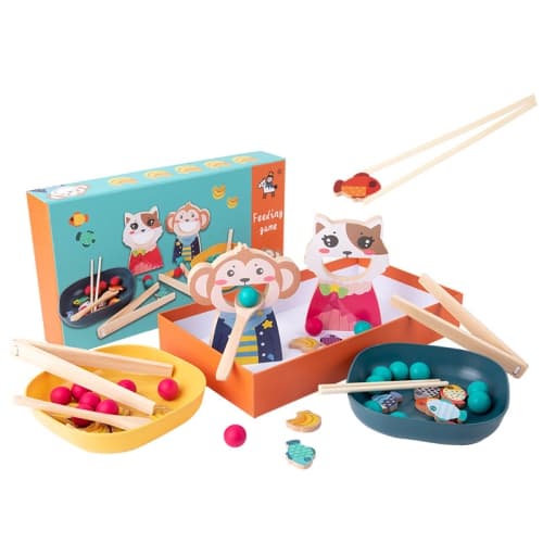 Monkey and kitten feeding game, a children's early education and hands-on training toy.