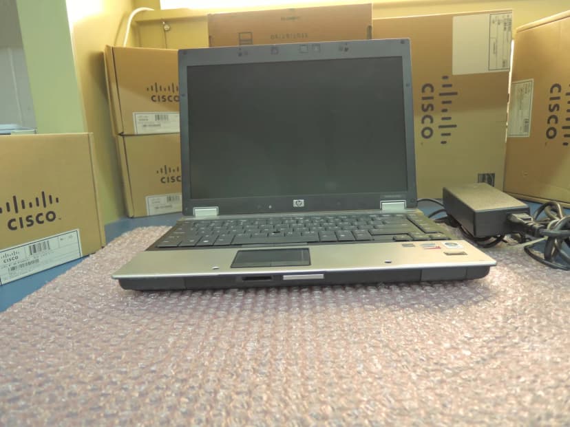USED HP Ellitebook 6930P,Intel core 2DUO CPU P8600@2.40Ghz