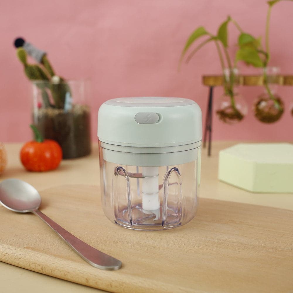 Electric Mini Garlic Chopper Mini Chopper Food Processor Food Blender for Chop Onion Ginger Vegetable Pepper Spice Meat Baby Food (250ml)