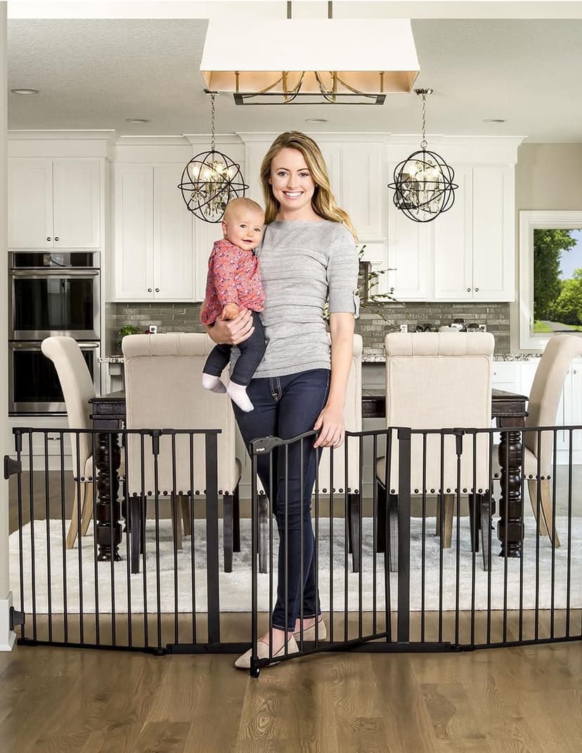 Regalo Black Arched Flexi Gate