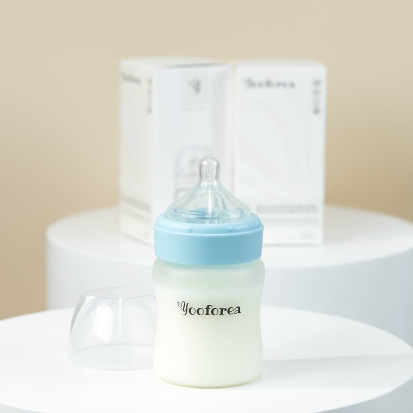 Yooforea Silicone Coated Glass Baby Bottle, 2M+ Medium Flow Nipple I Anti-Colic, Wide Neck, Stable Base I Medical-Grade Silicone Coating Shatter Protection, BPA BPS PVC Free (150 ML/5OZ-Fog)