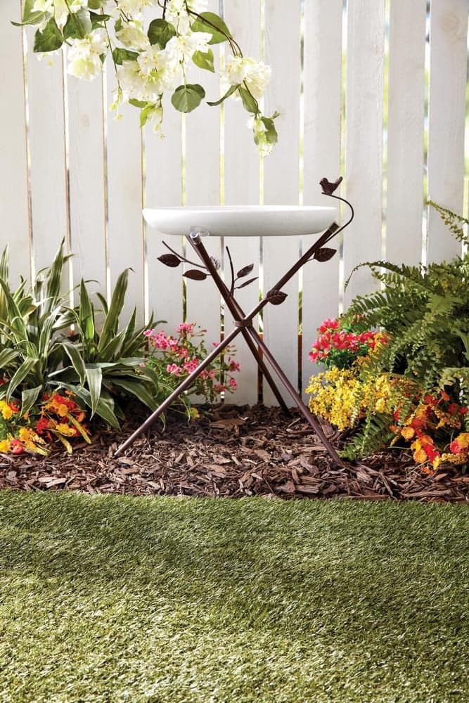 PLASTIC BIRD BATH