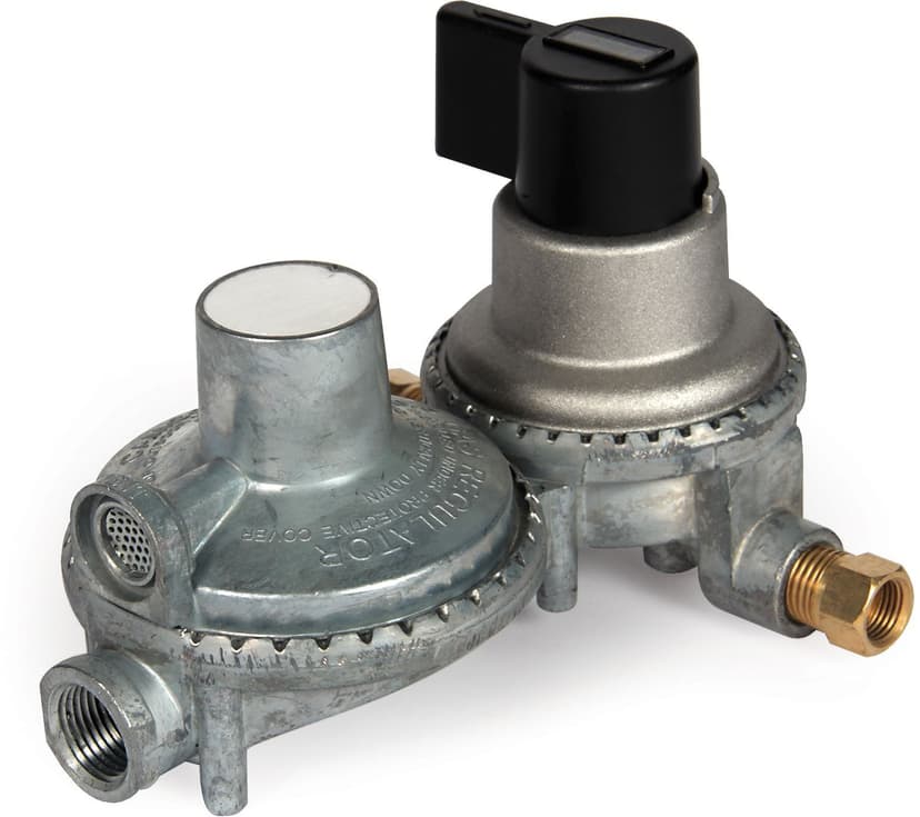 CAMCO 59005 Propane Double-Stage RV Auto-Changeover Regulator, cCSAus, Clam