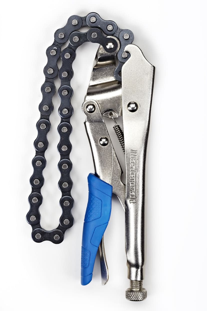 Mastercraft Locking Chain Wrench, Cr-V Steel Jaws, Nickel-Plated Finish, Rubber Grips, 18-in Chain