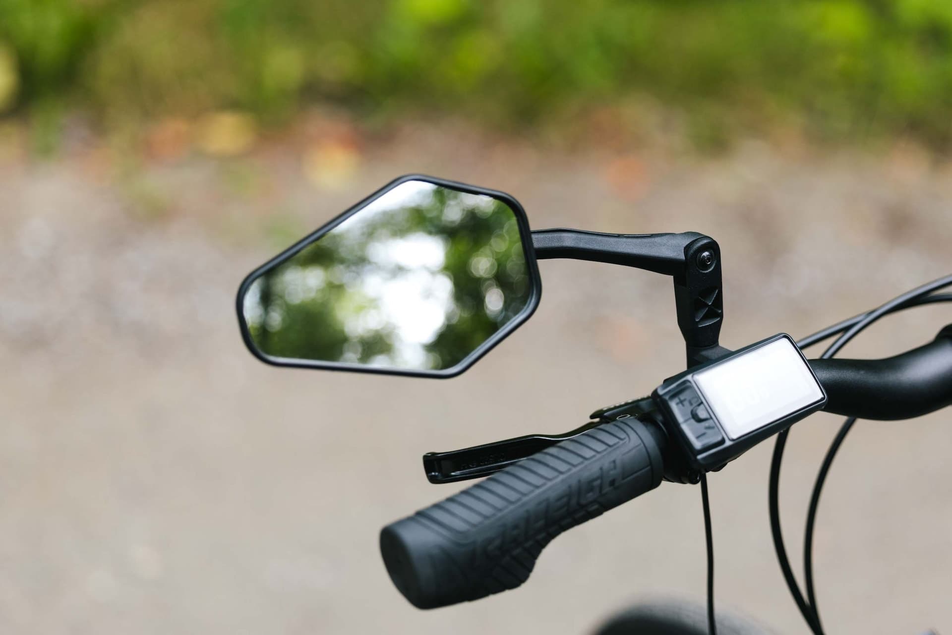 Raleigh 4-in-1 Mirror, Suitable for Left or Right Side, Fits Most Bikes