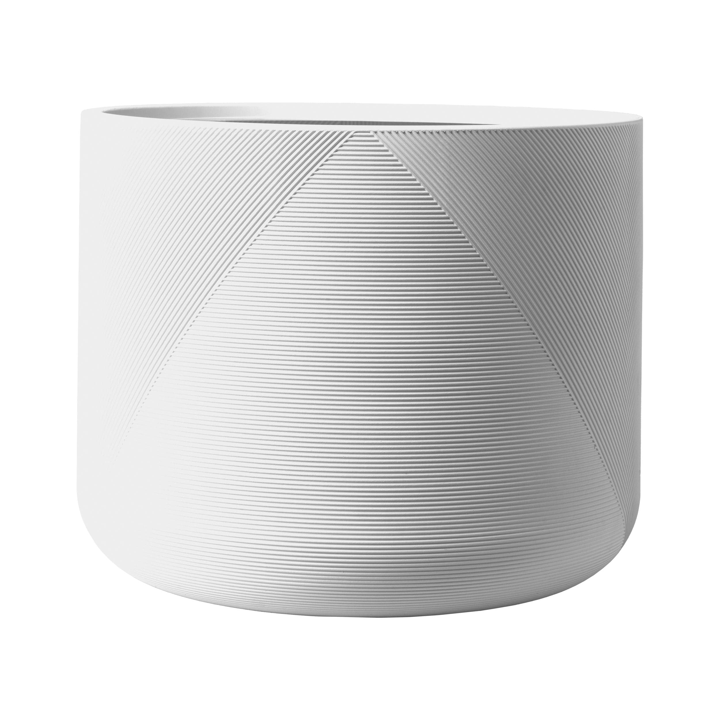 Garant Gavin Short Round Resin Planter, Indoor/Outdoor, White, 22-in