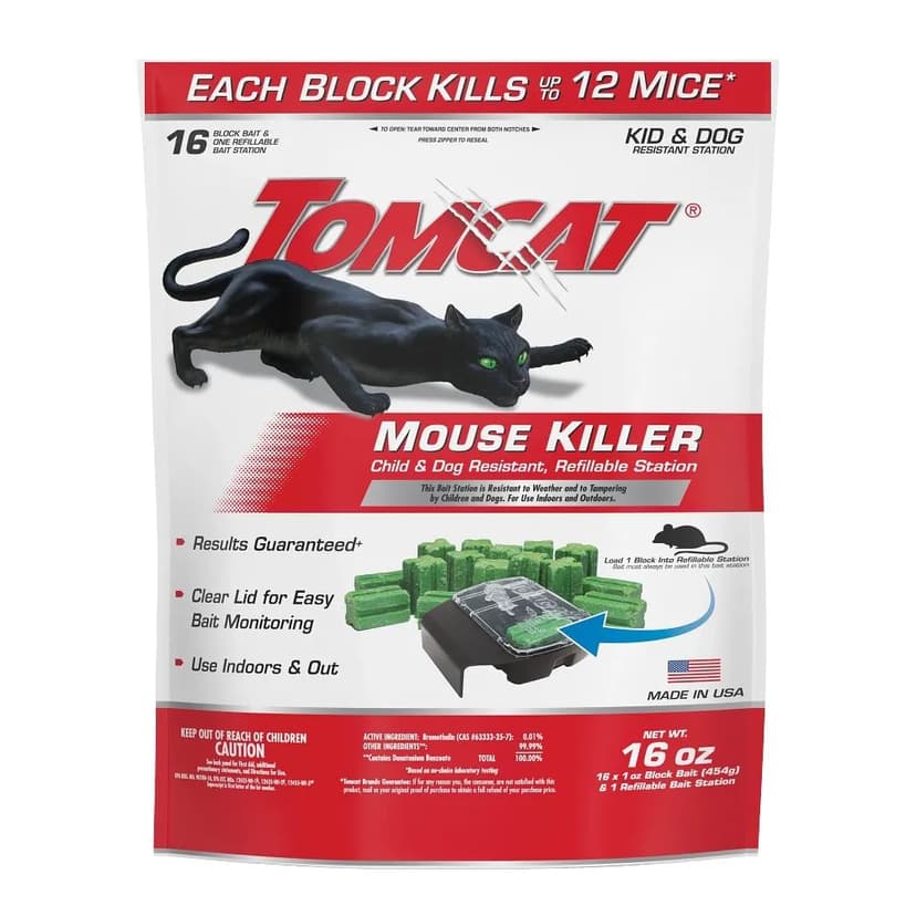 Tomcat Mouse Killer Indoor/Outdoor Refillable Bait Station with 16 Baits
