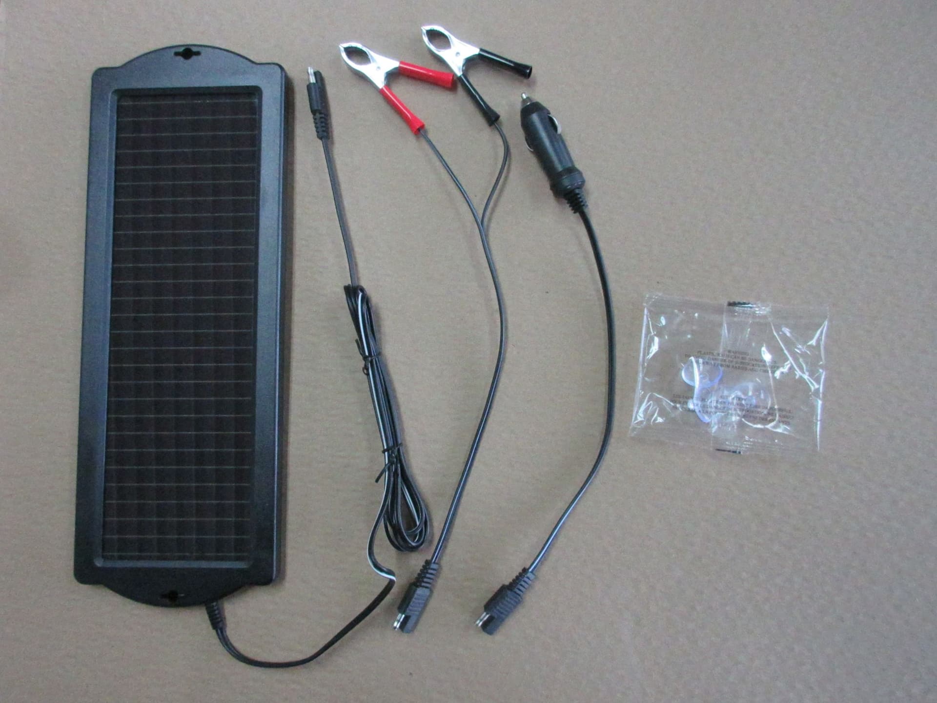 Noma 12V/1.5W Weatherproof Solar Battery Maintainer